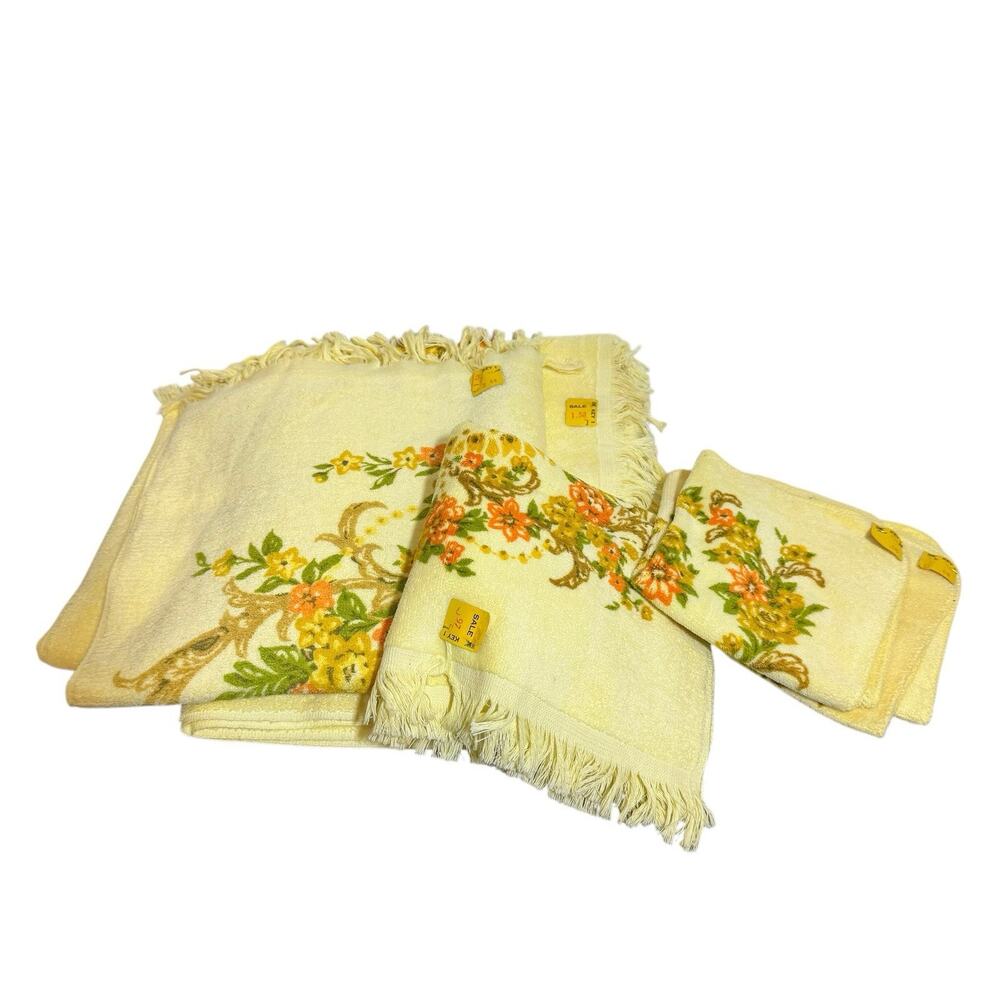 Vintage Tastemaker Floral Hand Bath Towels Washcloths Made In The USA MCM